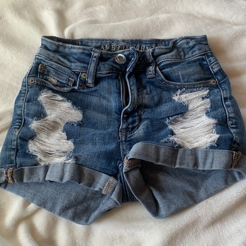 AMERICAN EAGLE Next Level XStretch Jean Shorts. New. Ripped. Size:00